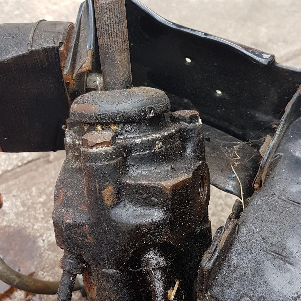 FORD CAPRI POWER STEERING RACK & CROSSMEMBER in WF5 Wakefield für £ 75