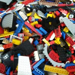 8,6 kg klassische Lego-Steine.

Kaum bespielt, daher in sehr gutem , neuwertigem Zustand.

Top-Mix inklusive mehrerer Bau-Platten.
( .... siehe Fotos ).

Seit Generationen die Herausforderung und Anregung der eigenen Kreativität☺

I n k l u s i v e innerdeutschem Versand!