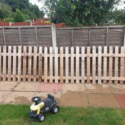 3 separate picket fence panels, they are lines up but they are three separate ones free