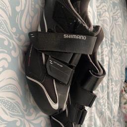 Size 45 cycling shoes, basically brand new, only just a couple times, £20 Ono