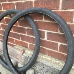 Road bike tyres for mountain bike 
Michelin in very good condition hardly used loads of tread for 26” wheels 
Selling as a pair £10