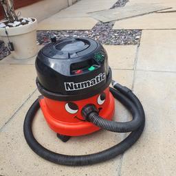 henry vaccum in excellent condition, fully working. dont have the pole hence price.