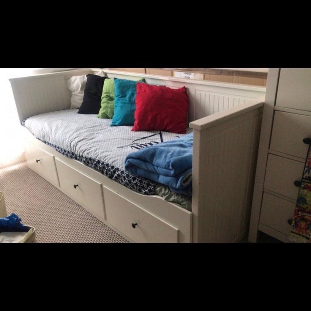 HEMNES IKEA DAY BED in E1 Hamlets for £120.00 for sale Shpock