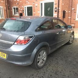 Vauxhall Astra sxi 11 months Mot just had new brakes new cam cover lamber sensors new exhaust new back axial bush’s nice clean car cheap to insure very clean for its age needed a bigger car as got Young baby so got a five door now genuine reason for selling thanks for looking