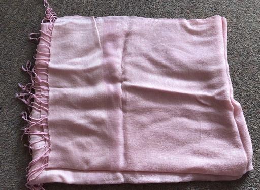 Buy & Sell West Sussex Chichester - Photos for Pink shawl