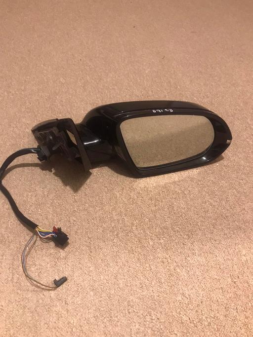 Vehicles South West London Norbury - South West London - Photos for AUDI A 8 2011 right wing mirror original