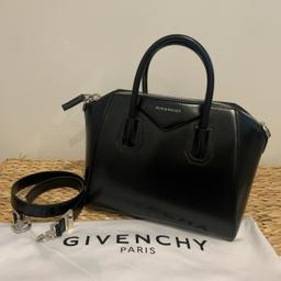 🖤 Givenchy Antigona bag Small 🖤

Comes with Givenchy dust bag, tags and receipt.

Retails for £1590. Selling for £1050.

Immaculate condition.

Chic bag will go with every outfit. Great day to evening transition bag.

I just don’t reach for it enough and want to save for a house deposit.

Will he sent secured, tracked signed and insured to avoid scammers.

You can also collect from me in the Romford, Essex area.