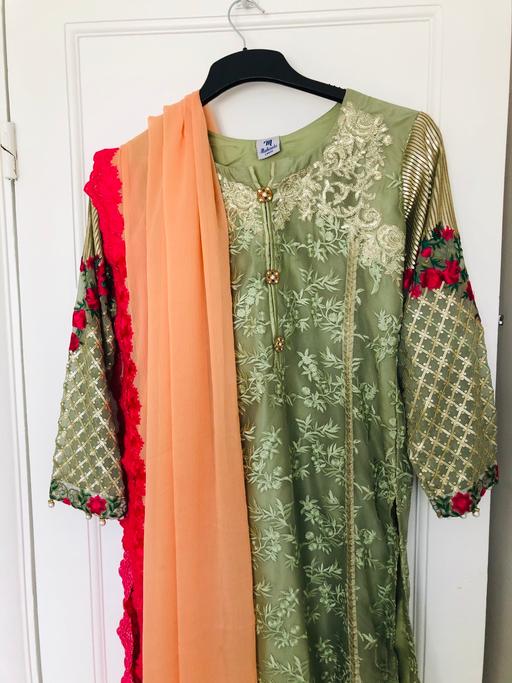 Buy & Sell East London Redbridge - Photos for Pakistani Three piece suit