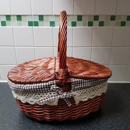 brand new no tags

pic nic hamper basket

sold on Amazon for £15.00

COLLECTION ONLY BENFLEET