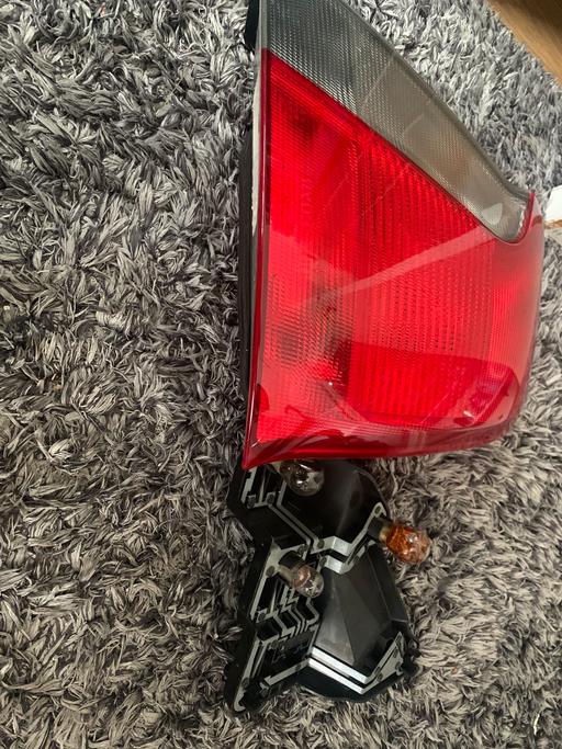 Vehicles West London Hillingdon - Photos for car rear left back light & spare bulbs