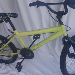 Yellow bmx bike 
In really good used condition
Message me if you have any questions