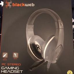 I HAVE FOR SALE A BLACKWEB GAMING HEADSET WITH BOOM MIC 

ITS BRAND NEW BOXED SEALD NEVER BEEN OPENED 

ITS GOT A INLINE BOOM MIC FOR ONLINE CHATTING 

ITS GOT VOLUME CONTROL BUTTONS ON THE WIRE 

ITS GOT CRYSTAL CLEAR HD SOUND 

VERY SOFT AND COMFY OVER EAR EARPADS 

ITS PERFECT FOR ONLINE GAMES 

WILL WORK WITH ALL PC / LAPTOPS / CONSOLES 

IF YOU NEED ANY MORE INFORMATION JUST MESSAGE ME 

I CAN DELIVER IN LEICESTER OR POST OUT OF LEICESTER