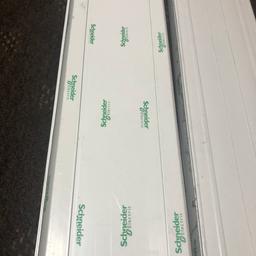 Schneider 3 Piece Electric Seperate sections dado trunking 

150MM X 60MM X 3M 
3 lengths

No accessories just the 3 metre lengths.