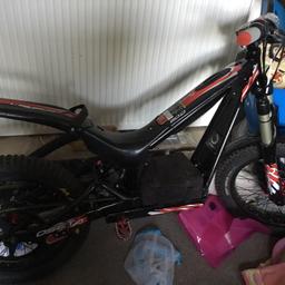 Electric trails bike oset 20 2013 good collection all works battery lasts 1 hour on full power 1100 Ono