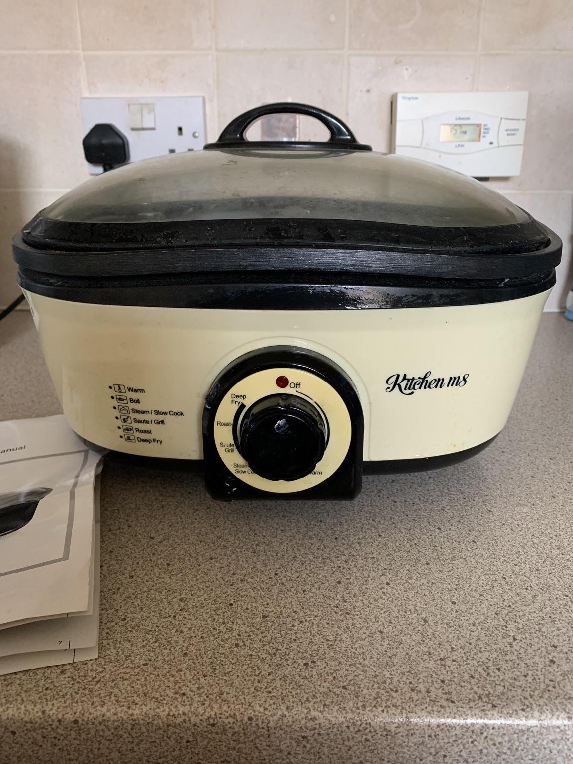 Kitchen m8 KM801 8 in 1 multi cooker in WV14 Wolverhampton for