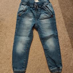 boys next jeans 3-4 years in excellent condition

collection from le18 or local delivery may be possible. Can also post.