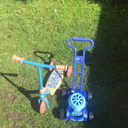 The scooter in good working condition also the bubble machine in working condition
