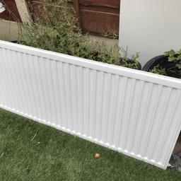 132 x 60cm 


freshly painted in July but now we’ve decided to replace it with a vertical one. 

Single white radiator in very good condition. Collection is Swinton M27