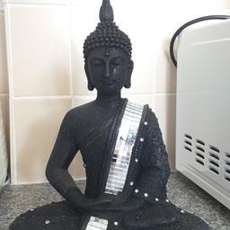 bling buddha
in good condition 
just had new ornaments and nowhere for it
no offers
collection only dy6