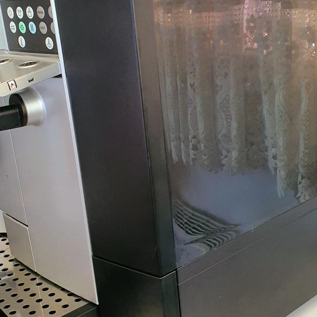 Franke Saphira (aka. Jura X7) Coffee Machine in B70 Sandwell für 399,00 £ zum Verkauf Shpock DE