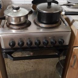 Indesit Single Oven Electric Cooker - silver. Used condition.