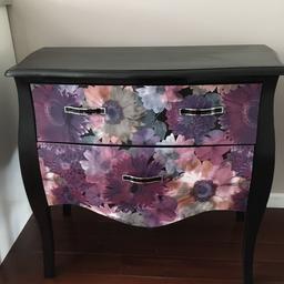 This is an up cycled chest of drawers.Painted black gloss with papered and lacquered draw fronts.New handles.It has some minor signs of wear but no chipped paint or cracks etc
80cm x 40cm and 74 cm tall
Unusual and elegant