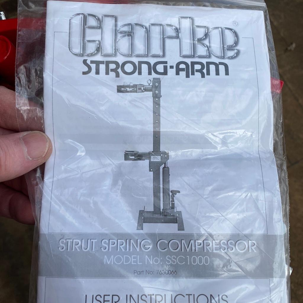 Clarke Strut Spring Compressor in Idmiston for 60.00 for sale