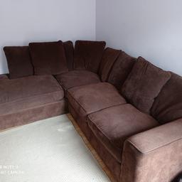 furniture village corner sofa bed
chocolate brown
has been used and does show normal side of wear
you are welcome to come and see it before buying it
one zip was replaced and also I added a bit more sponge for seats for extra bounce,
