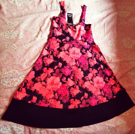 Buy & Sell East Bedfont South West London - Photos for ladies dress