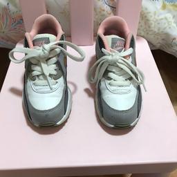 White pink & grey
Size 11
Good condition ready to go again