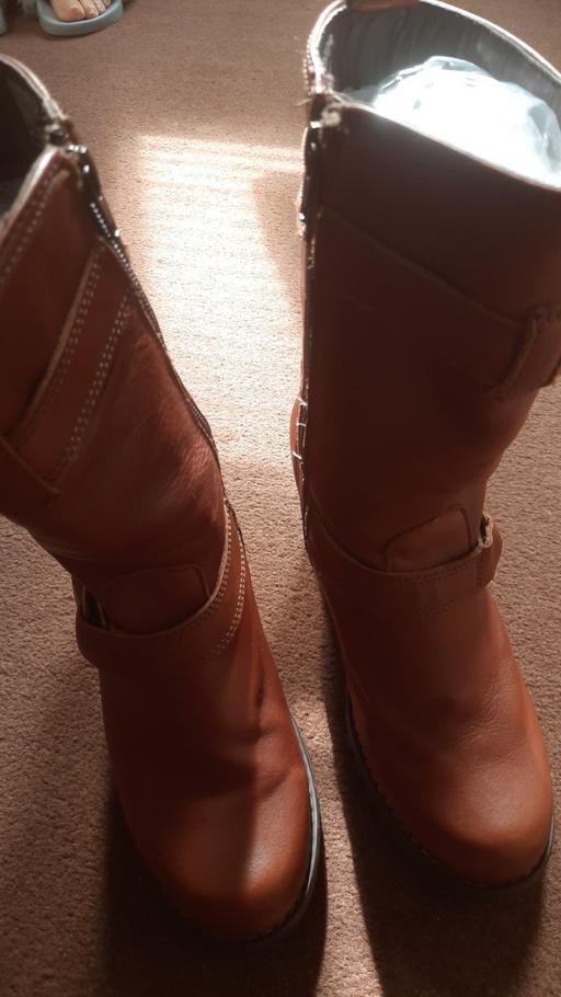 Buy & Sell West Midlands Walsall - Photos for Womens Skechers brown leather boots