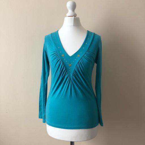 Buy & Sell South West London Sands End - South West London - Photos for Turquoise blue long sleeve v neck top