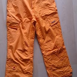 Verkaufe kaum gebrauchte, orange Schihose / Snowboardhose!

Marke: Foursquare
Größe: Men XS
Länge vom Bund bis zum Boden: 103 cm

Porto zahlt Empfänger!