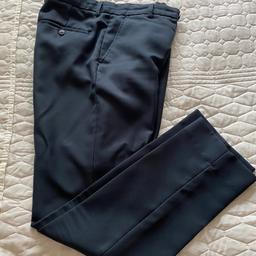 Boys guiseley school uniform trousers
W 32” L 30” 
Used good condition