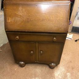 Free bureau in fair condition
Solid wood

Ideal for an up cycling project

Collection from burbage
Free to whoever can collect first as need it gone
