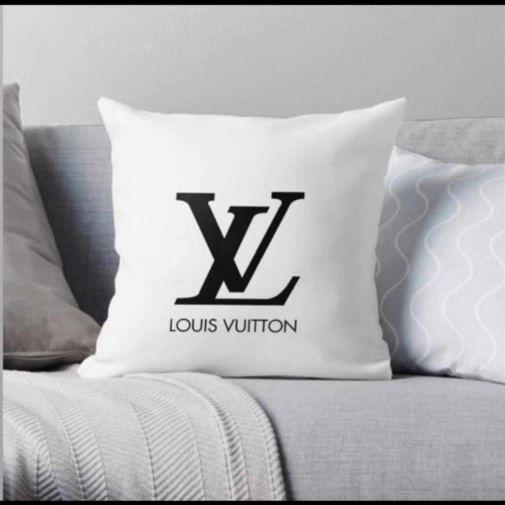 Kissenbezüge Chanel und Louis Vuitton in 42109 Wuppertal für 12,00