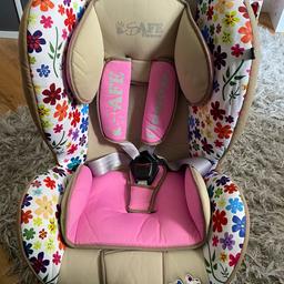 Isofix car seat suitable from age 1 upwards, both isofix option or standard seat belt! All cleaned and in good condition