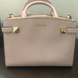 New Michael kors women bag never used bought from USA authentic for $350, pink light colour without any original box.
Viewing you are welcome.
Cash on collection only.