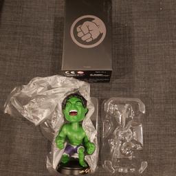 Biete Hulk-Wackelkopf aus der Collectors Edition von Marvel Avengers.

Nur Bildergemacht, sonst unbenutzt.

Nur der Wackelkopf und die Ovp.