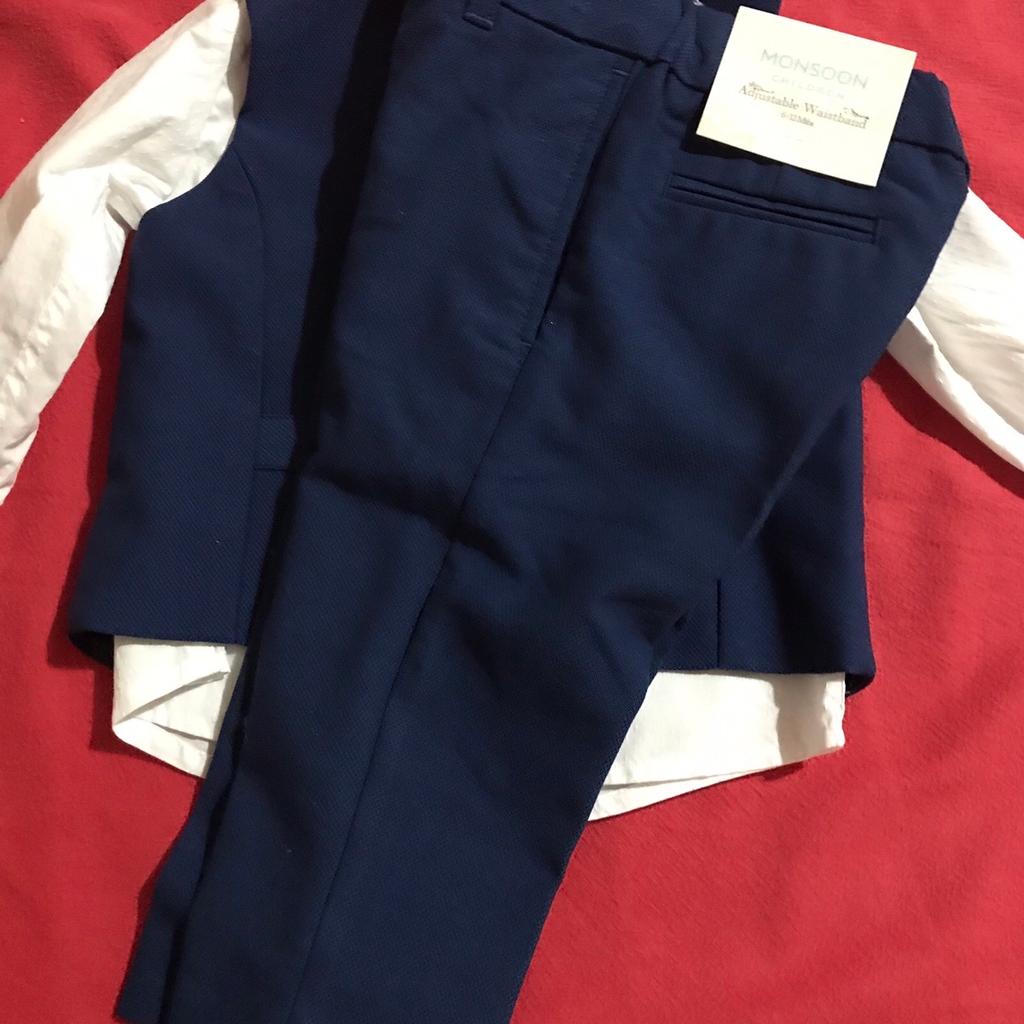 Brand new monsoon 6 /12 months baby boy 4 piece suits. Brand new still attached tag. Navy blue and white combination. Smoke , Covid and pet free home
Collection or postage with postage cost. Thanks