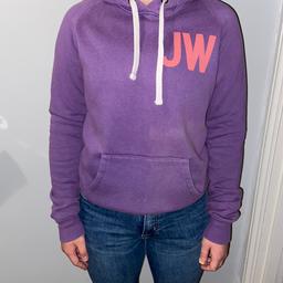 jack wills hoodie 
in good condition just slightly faded 
size 10