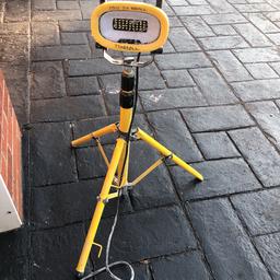 110v LED work light. Missing one shoe does not affect working. Very bright and will be shown working.

No time wasters. Brought as kit with other items and this is not needed.