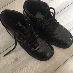 Black boots
size 3 girls boots from Next
Pickup from bury
BL8 2PD