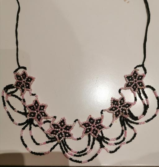 Buy & Sell East Bedfont South West London - Photos for Beaded Necklace