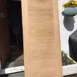 Surplus to our requirements, this is a brand new but unwrapped oak door from Howdens. 
76x195x3.5 cms.
Has a few surface marks that will come off with minimal sanding.
Very heavy so collection only from LL20.