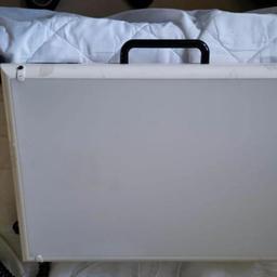 Light box, good condition, use for photography, tattooist, art,,,,,, collection only