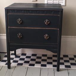 Small chest of drawers. Very good condition 
£80