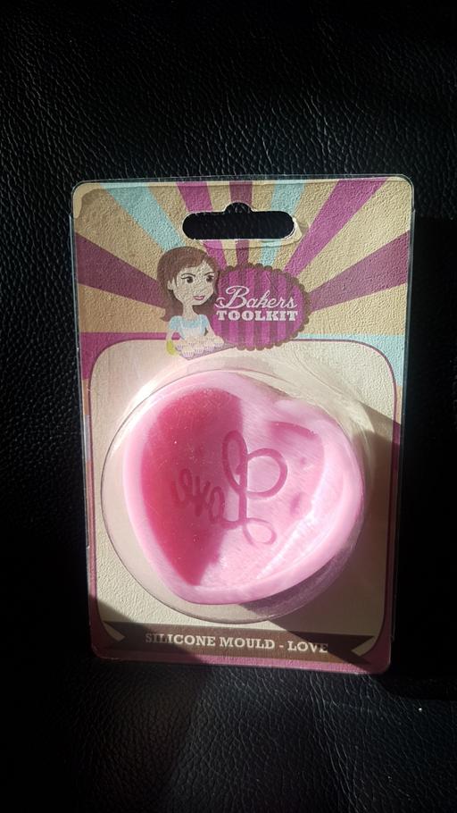 Buy & Sell Leicestershire Oadby and Wigston - Photos for New cake icing silicone love heart mould