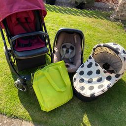 Baby style oyster travel system with maxi cosi pebble car seat. In good condition with slight wear and tear marks. Comes with red/maroon stroller cover, polka dot carry cot cover, black carry cot cover and lime green colour pack. Car seat in excellent condition!