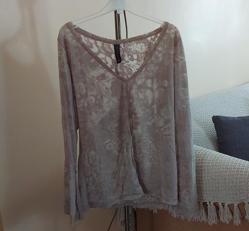 Buy & Sell South East London Dulwich - South East London - Photos for V Neck Khaki / Beige Lightweight Blouse